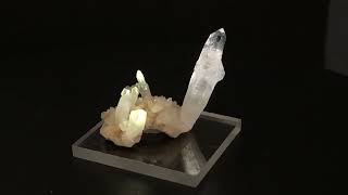 Minerals 189 Quartz Amethyst Veracruz Mexico [upl. by Trenton66]