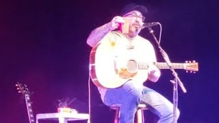 Aaron Lewis Storms Off Stage After Being Asked To Speak Spanish [upl. by Henley]