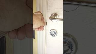 Really useful lifehack for a door if the lock is broken shorts diy tips doors tricks [upl. by Lellih]