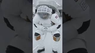 ¿Qué Traje Espacial Elegir SpaceX vs NASA [upl. by Jory]