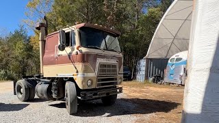 Maintenance on the International cabover detroit diesel 671 Fixing the transmission shifter [upl. by Trammel]