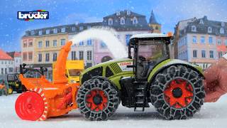 Claas Axion 950 mit Schneeketten und Schneefräse  03017  Bruder Spielwaren [upl. by Valorie496]