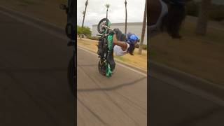 High chair wheelie on a Harley Davidson dyna fxdx stunts howto viral ride art [upl. by Ellenrahc]