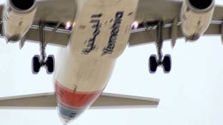 Yemenia A320233 7OAFB windy landing at Doha Intl DOHOTBD [upl. by Pooi]