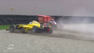 Lorenzo Patrese crash with Han Cenyu  F4 Italian Championship Mugello  Patrese helps a rival [upl. by Tteirrah]