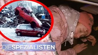 Saskia im Auto eingeklemmt Auto fällt vom Kran auf Auto  Oliver Dreier  Die Spezialisten  SAT1 [upl. by Enilegna149]