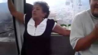 EL VIDEO DE DOÑA GLORIA EN EL METRO CABLE [upl. by Leavitt365]