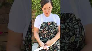 How I tie my Hedley and bennett crossback apron on ⚡️ aprons chef crossback hedleyandbennett [upl. by Elayor]