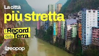 La città più stretta del mondo si chiama Yanjin e si trova in Cina Ma è davvero da record [upl. by Verger745]