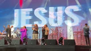 William McDowell ft Nathaniel Bassey  Shake Ghana with an Amazing Performance at Praise Reloaded [upl. by Tutto]