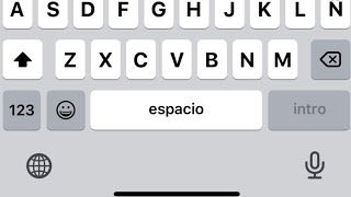 como tener teclado iphone 15 [upl. by Naitsabas]