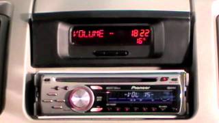 URI Renault Trafic II mit Pioneer Radio und Displayanzeige [upl. by Innor258]