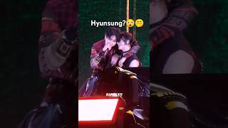 Hyunsung 😭😲🤭hyunsung straykidshanhyunjinshortsfyptoplinedominatetaiwan [upl. by Goulette]