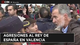 AGRESIONES al REY DE ESPAÑA y a PEDRO SÁNCHEZ en VALENCIA [upl. by Bertila]