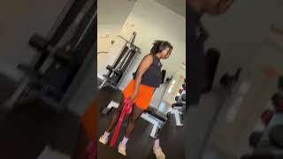 Quick upper body warm up fyp upperbody warmuproutine girlswithlocs [upl. by Acissj776]