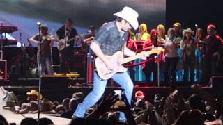 Brad Paisley Guitar Solo [upl. by Eatnhoj]