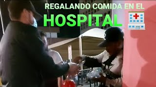 REGALANDO COMIDA EN EL HOSPITAL 🏥  Moneditas Oficial 🍓 [upl. by Dulcia]