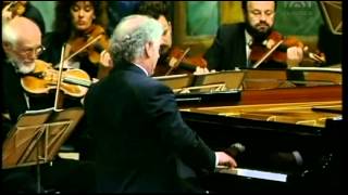 Mozart Piano Concerto Nr 13 C KV 415 Daniel Barenboim Piano amp Conducting Vienna philharmonic [upl. by Oirifrop]