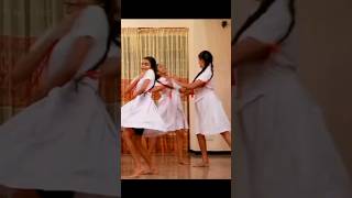 දෙපාරක් බැලුව නේත 🙈❤️ Sri Lankan School Girls Perform Stunning Dance to quotLalai Lilai Laiquotdance 1m [upl. by Doolittle436]