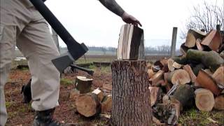 FISKARS X27 Rönkasító fejsze  splitting axe [upl. by Tiduj]