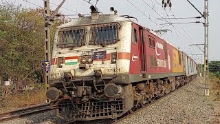 11302 SBCCSMT Udyan Express Led By Rupa Frontline Advertised AJNI WAP7 Hurries Towards Lonavala [upl. by Eanrahc]