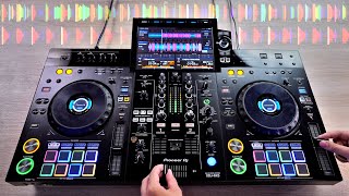 Pro DJ Does STEM Mix on 2000 XDJRX3 [upl. by Welton]