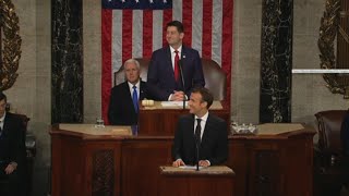 Ovazione e 3 minuti e mezzo di applausi per Macron al Congresso Usa [upl. by Rehm]