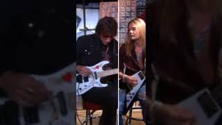 Warren DeMartini playing the intro to Way Cool Jr [upl. by Om922]