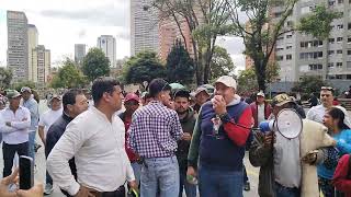 Paro Cebolleros hoy frente al Ministerio de Agricultura Oct 30 de 2024 [upl. by Burnham]