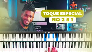 Um Toque Especial no 2 5 1  Aula de Teclado [upl. by Lanti]