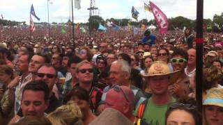 Dolly Parton sings quotJolenequot  Glastonbury 2014 [upl. by Whittaker195]