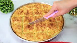 Hazır Yufkadan Peynirli Tepsi Böreği Tarifi 😋 Nefis Sosuyla Sodalı Peynirli Börek [upl. by Manley623]