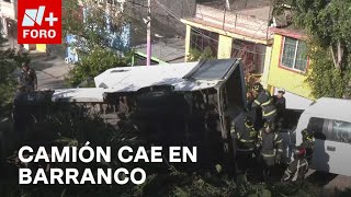 Camión cae en barranco y termina sobre una camioneta en Iztapalapa CDMX  Las Noticias [upl. by Alexandre607]