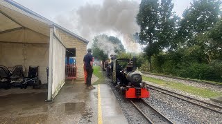 Muffin and Sian arriving into Skelmanthorpe8924 [upl. by Atinit]