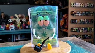 Stoned Towelie 420 Edition Kidrobot Exclusive South Park Pot Leaf Vinyl Art Figure Review [upl. by Dalohcin]