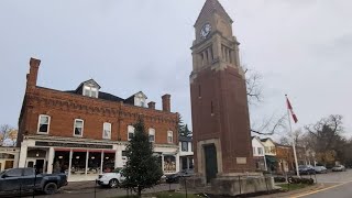 NiagaraontheLake’s tree misses the holiday spirit [upl. by Uird]