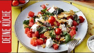 WassermelonenSalat mit Ziegenfrischkäse Pinienkernen und Tomaten [upl. by Bethel]