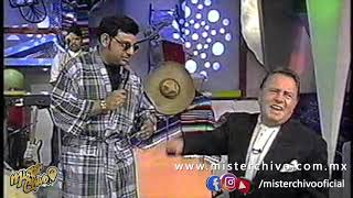 Mister Chivo  Bailando quotMi Abuelitoquot en PACATELAS 1996 [upl. by Ellinet]