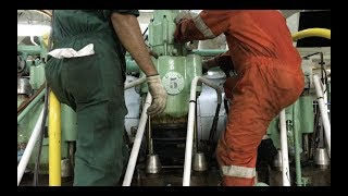 Замена выхлопного клапана №5 ГД  ME exhaust valve replacementВИДЕОДНЕВНИК VLOG№50 [upl. by Shandra]