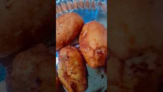 Bread roll kaese banta hai ik bar jarur dekhe video shorts ytshortsvideo kachakeri [upl. by Attalanta]