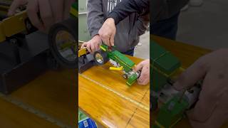 ANGRY John Deere tabletoppulling nitro tractorpulling [upl. by Ettenwad]