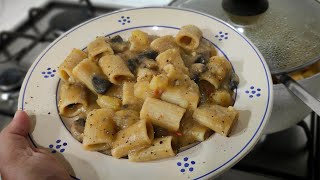 PASTA PATATE E FUNGHI  azzeccata alla napoletana [upl. by Zennie970]