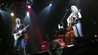 Mark Knopfler amp Emmylou Harris quotBelle Starrquot 2006 Paris [upl. by Feldstein720]