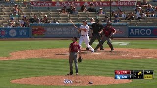 ARILAD Seager belts a towering threerun homer [upl. by Tonie]