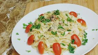 How to make a creamy Tagliatelle family week night Dinner  quick and easy food howto howto [upl. by Olette753]