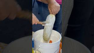 Elotes asados con crema antojos foodie delicia parati [upl. by Droffats82]