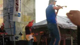 Rodney Atkins Going Through Hell Ribfest Miami 2008 [upl. by Iverson]