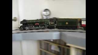 O Gauge Ace Trains A3 60103 Flying Scotsman at Tinkers Hill Model Railway Layout  OO 00 I NRM [upl. by Nibor]