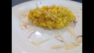 Risotto allá milanese [upl. by Inanuah310]