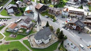 Sorvolo della splendida Arabba Dolomiti 4K [upl. by Nur]